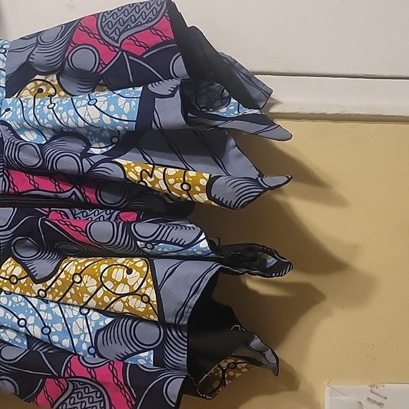 Custom-made Cold Shoulder Rhinestone Decor Multi- Color Patterned Peplum Top - Picture 10 of 14